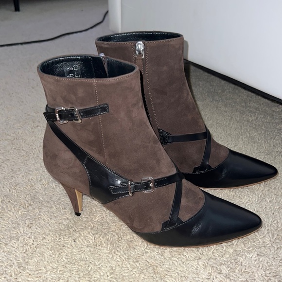TOD’S Buckle Pointed Toe Boots - Picture 1 of 5